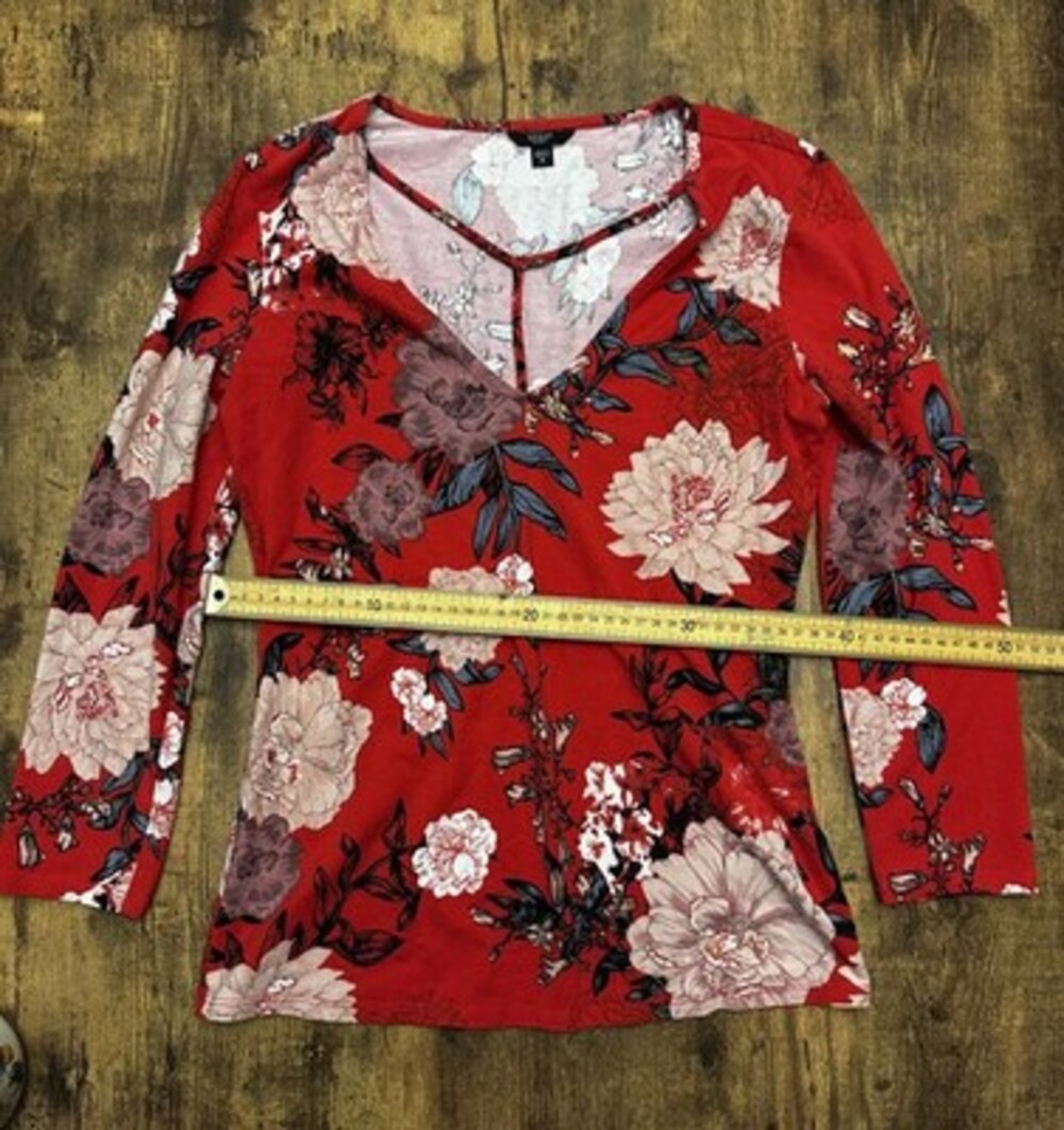 GUESS Floral Red Long Sleeve Cutout Neck Top #375